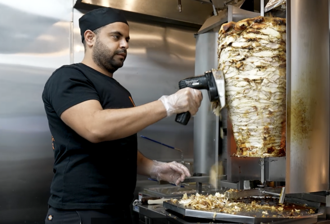 Un Saoudien amène les saveurs de Riyad aux USA avec son «California Shawarma»