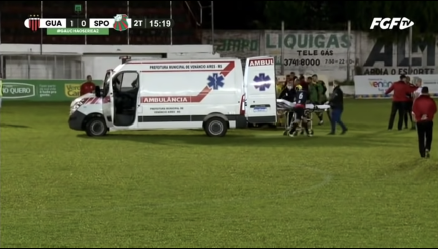 Brésil: un footballeur arrêté après avoir mis un arbitre KO
