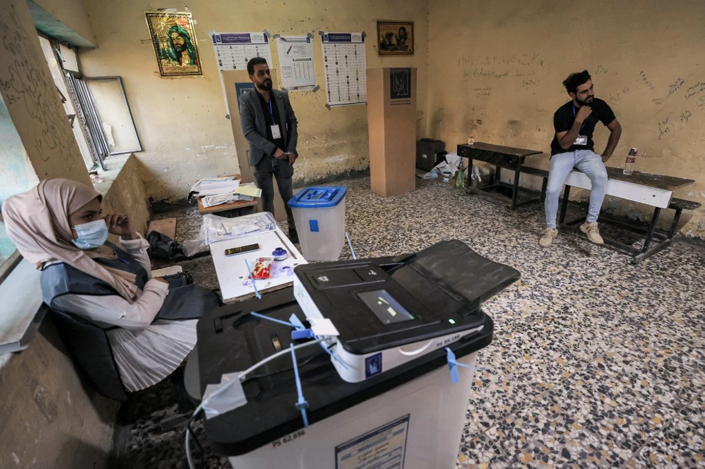 Irak: des législatives anticipées marquées par une abstention record