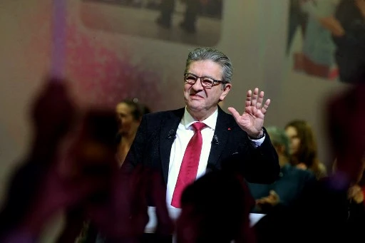 Mélenchon et Hidalgo veulent s'attaquer aux maux de l'hôpital public