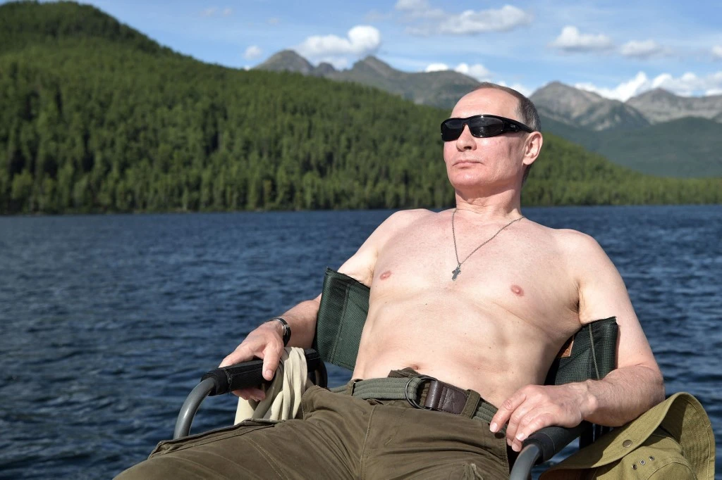 Poutine renvoie la balle aux Européens et leurs «erreurs»