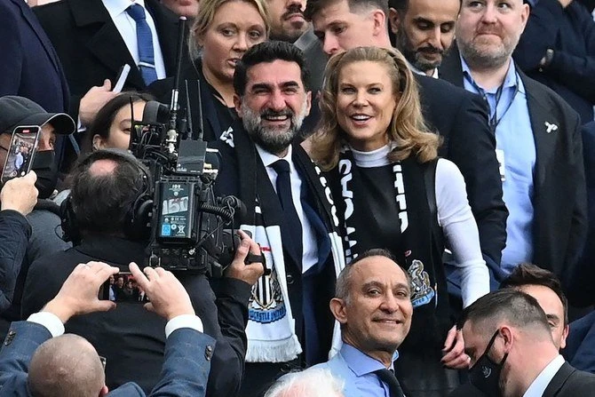 Tottenham plombe l’ambiance alors que Newcastle accueille les nouveaux propriétaires