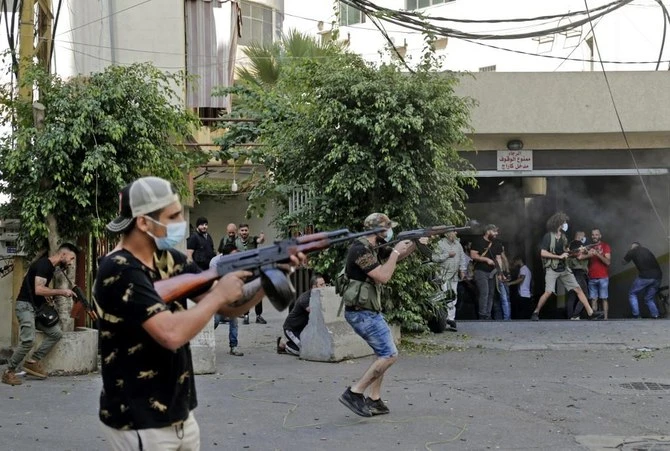 Un juge libanais inculpe 68 personnes impliquées dans les affrontements meurtriers à Beyrouth