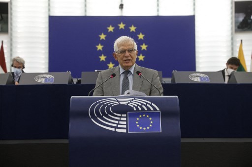 L'UE et le Bélarus discutent de la crise migratoire, Bruxelles prépare des sanctions