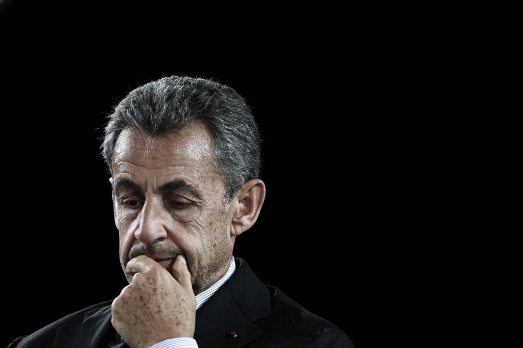 Au procès des sondages de l'Elysée, le témoin Nicolas Sarkozy à la barre