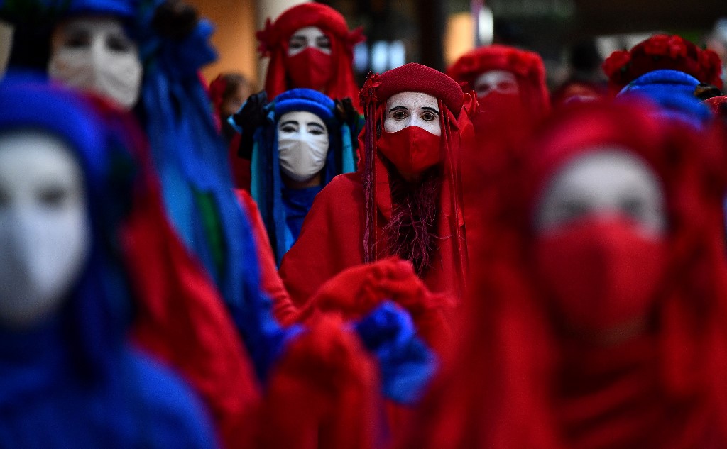 «Assez de bla bla»: les jeunes dans les rues de Glasgow pour le climat