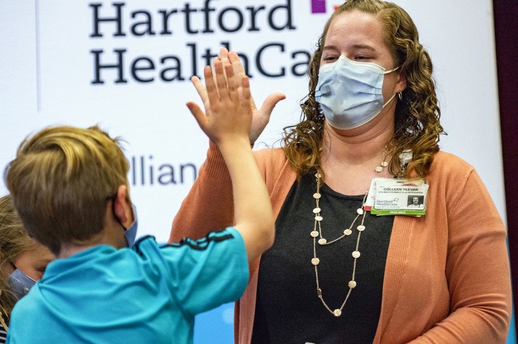Covid : les Etats-Unis lancent la campagne de vaccination des 5-11