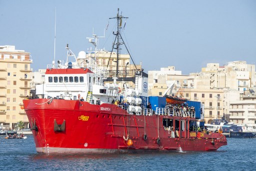 Italie: plus de 800 migrants débarquent en Sicile
