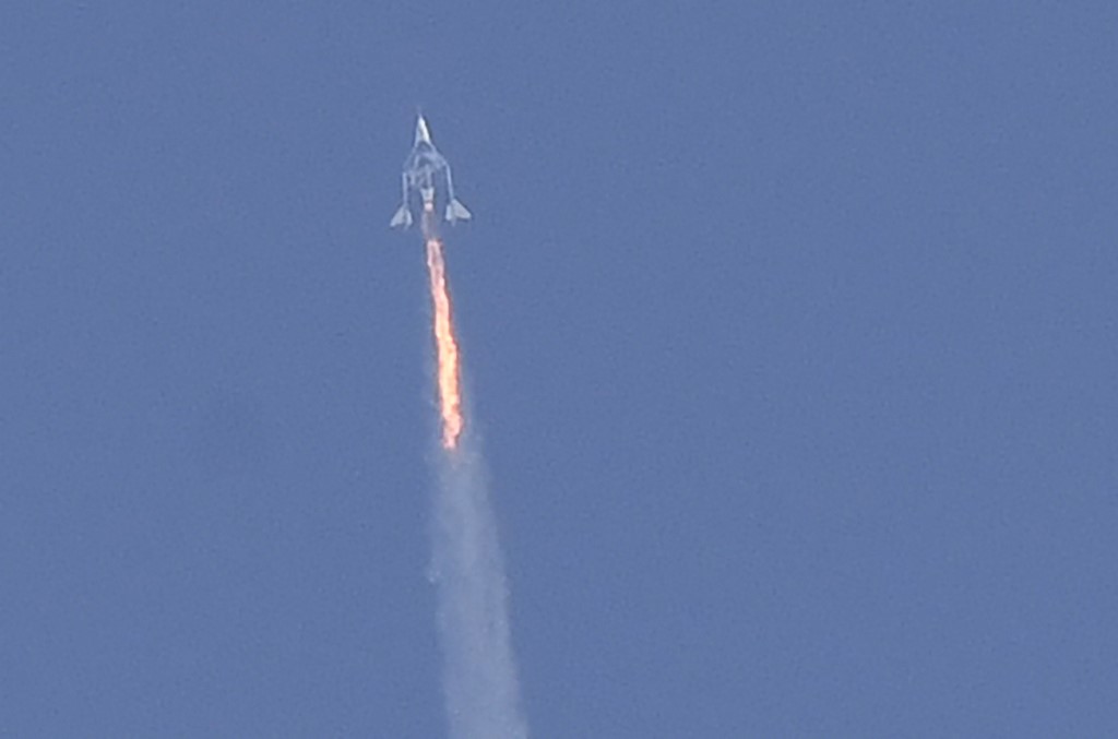 Virgin Galactic a vendu 100 tickets pour l'espace à 450000 dollars