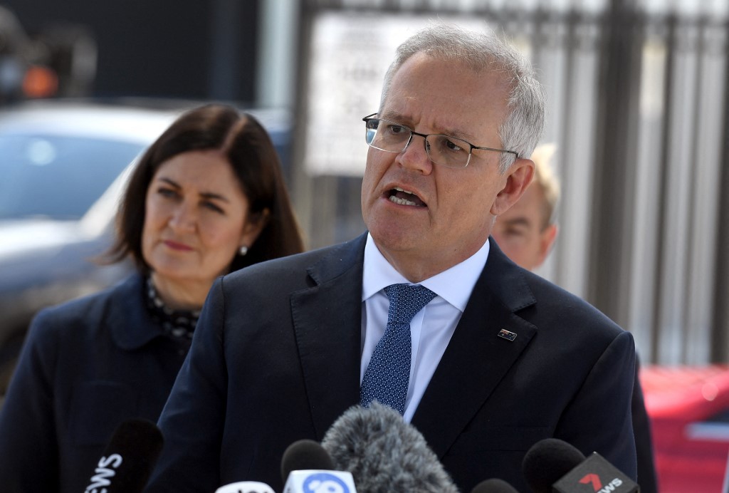 Interrogé sur le fait d'avoir jamais menti dans la vie publique, M. Morrison a répondu à un journaliste de la radio de Melbourne 3AW: "je ne crois pas avoir (menti), non, non". (Photo/AFP)