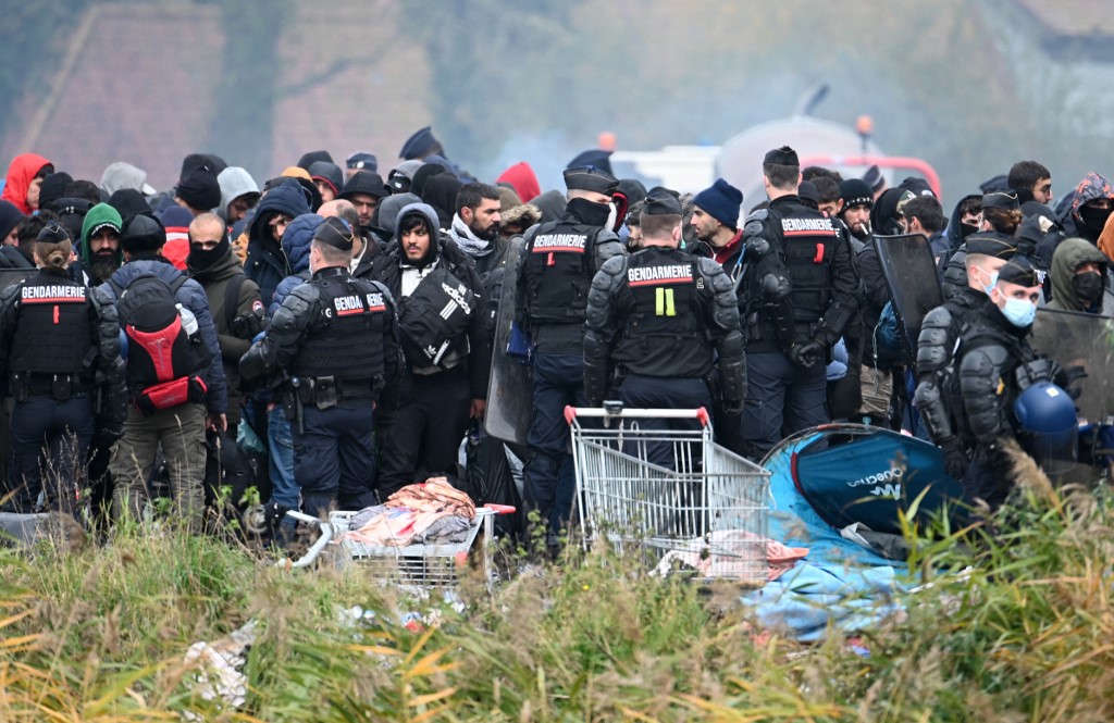 2021, «année record» des expulsions de campements et bidonvilles de migrants