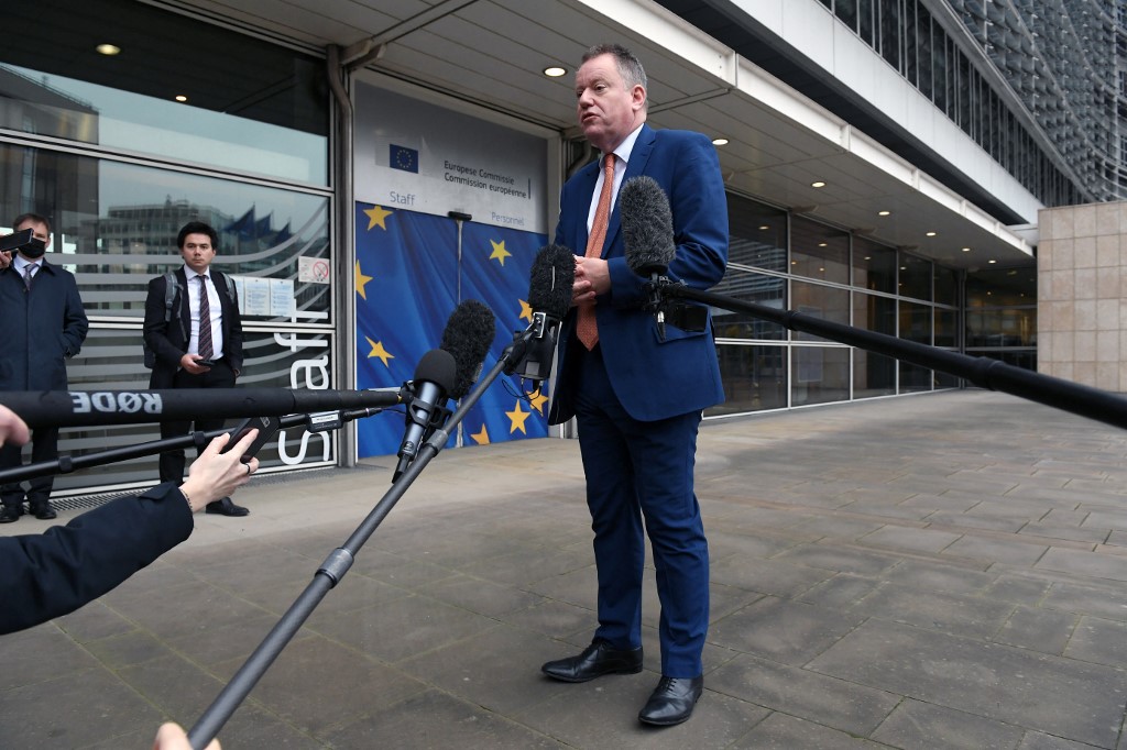 Irlande du Nord: l'UE appelle Londres à franchir le pas pour trouver un accord