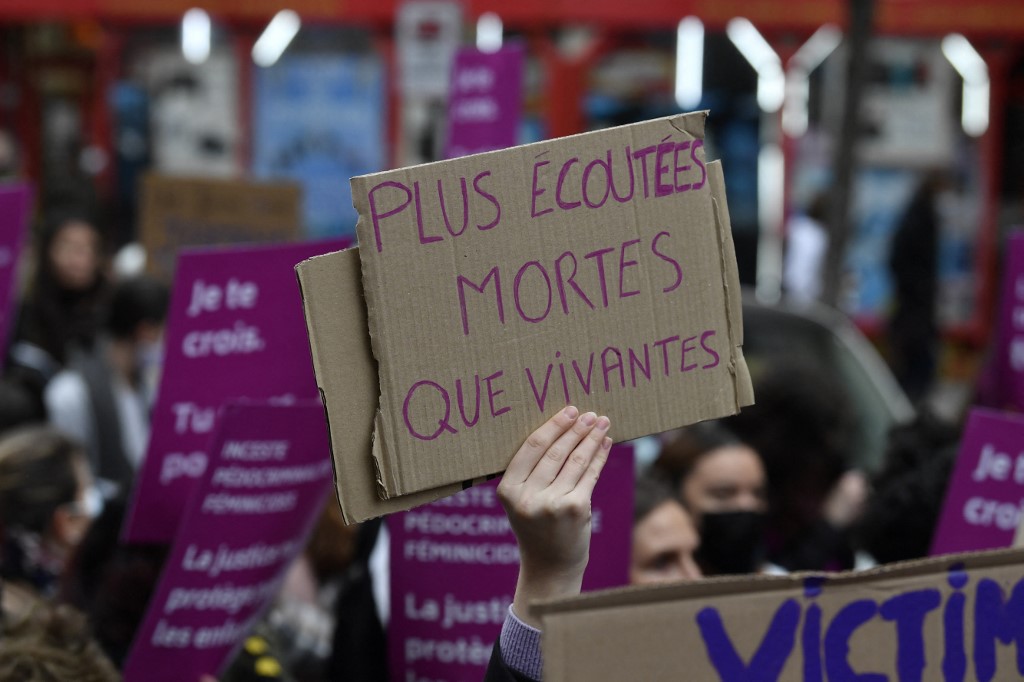 France: des défilés pour défendre les droits des femmes