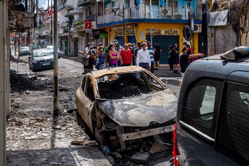 La crise en Guadeloupe s'invite dans la campagne présidentielle