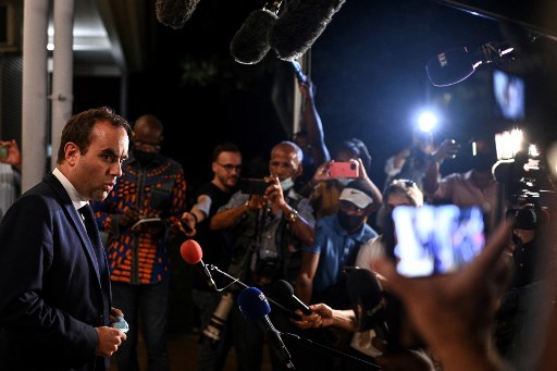 Antilles: Arrivé en Guadeloupe, Sébastien Lecornu affiche fermeté et volonté de dialogue