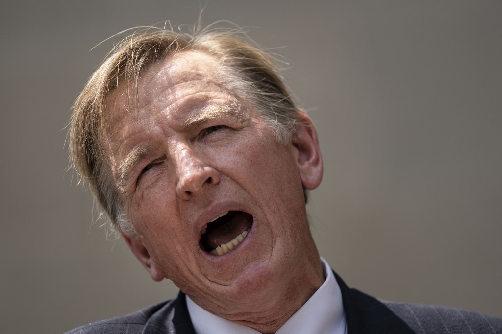 Le républicain Paul Gosar réprimandé au Congrès pour une vidéo violente