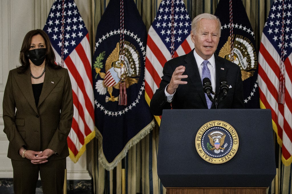 Biden salue l'avancée «colossale» de ses projets de réforme