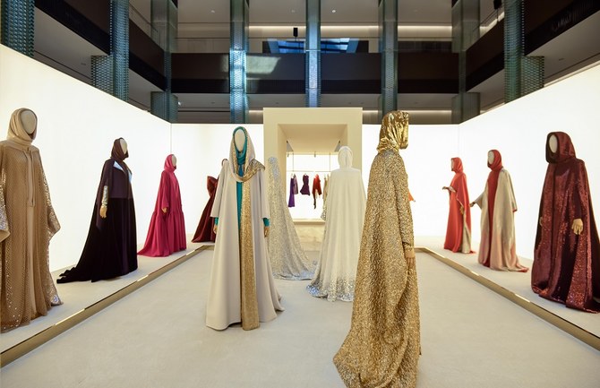 La marque italienne Valentino présente une ligne d'abayas haute couture