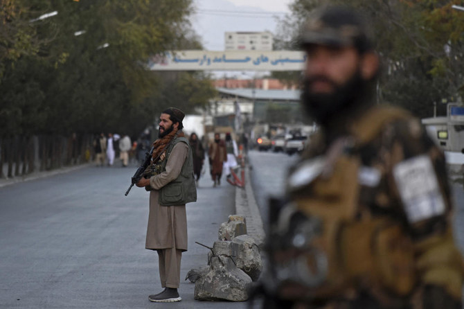 Les talibans remplacent à Bamiyan la statue d'un ex-dirigeant hazara par un Coran