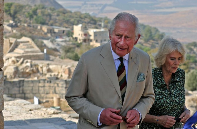 Le Prince Charles rend hommage à l’amitié de la reine Elizabeth II et du défunt roi Hussein de Jordanie