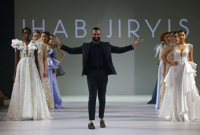 Les créateurs régionaux font des étincelles lors de la semaine de la mode arabe