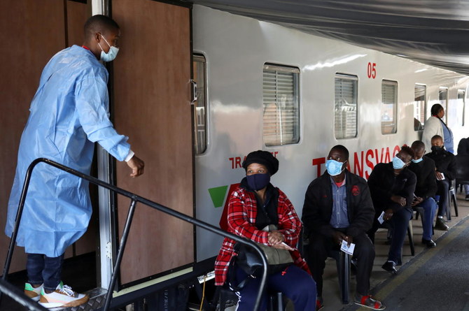 Covid-19 en Afrique: seul 1 professionnel de santé sur 4 est entièrement vacciné, selon l’OMS