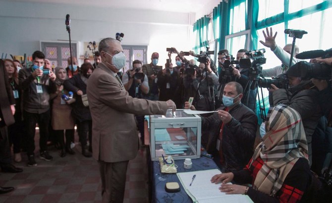 Elections locales en Algérie: victoire étriquée du FLN, percée des indépendants