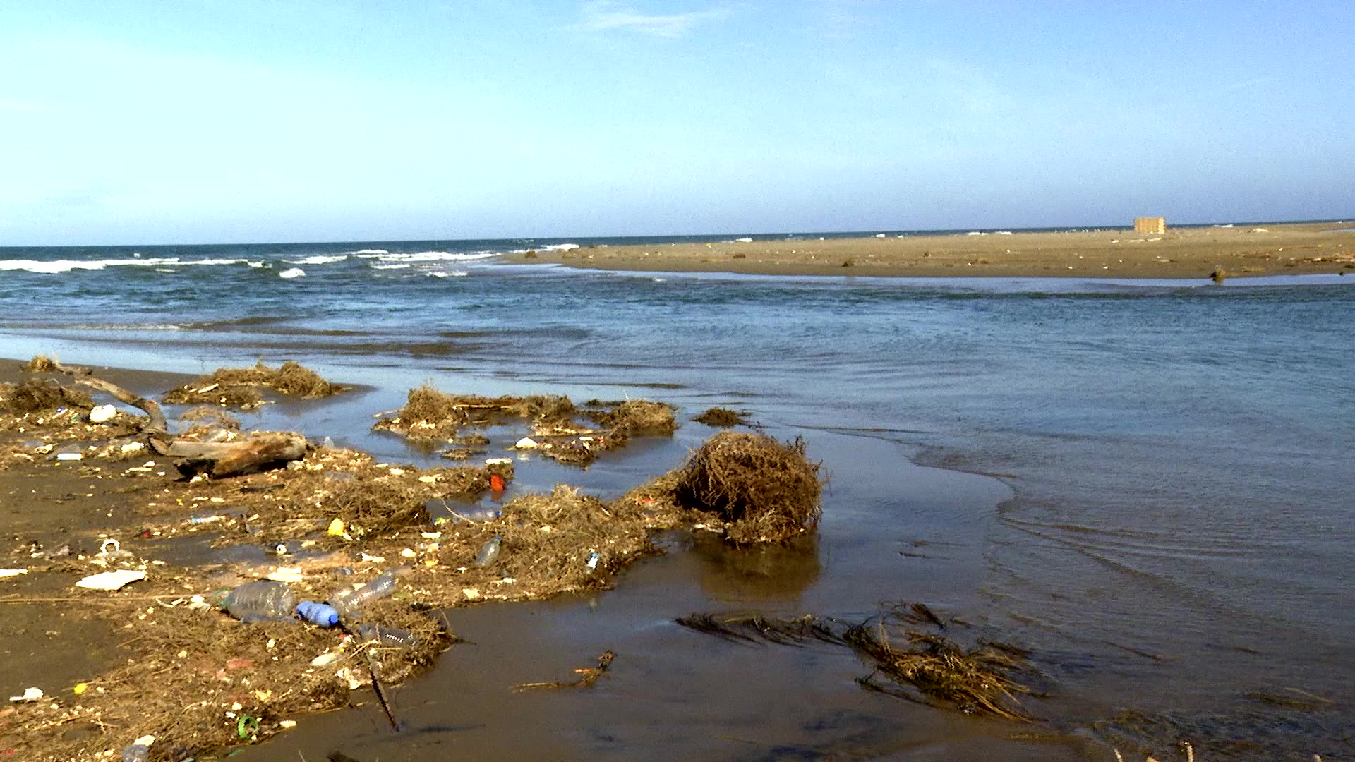 Asséché, un grand fleuve du Maroc n'atteint plus la mer