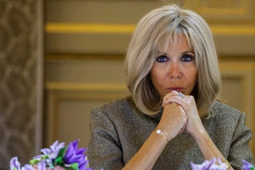Ajout de «iel» dans Le Robert: pour Brigitte Macron, «il y a deux pronoms, il et elle»