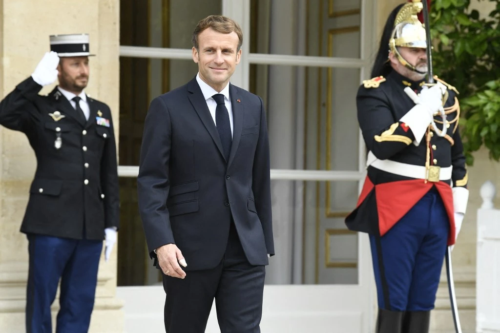 Emmanuel Macron va s'adresser mardi à 20 heures aux Français alors qu'une reprise de l'épidémie de Covid-19 se confirme en France (AFP)