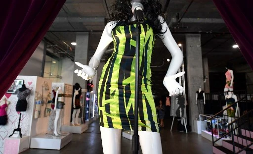 La robe portée par Amy Winehouse à son dernier concert vendue 243 200 dollars