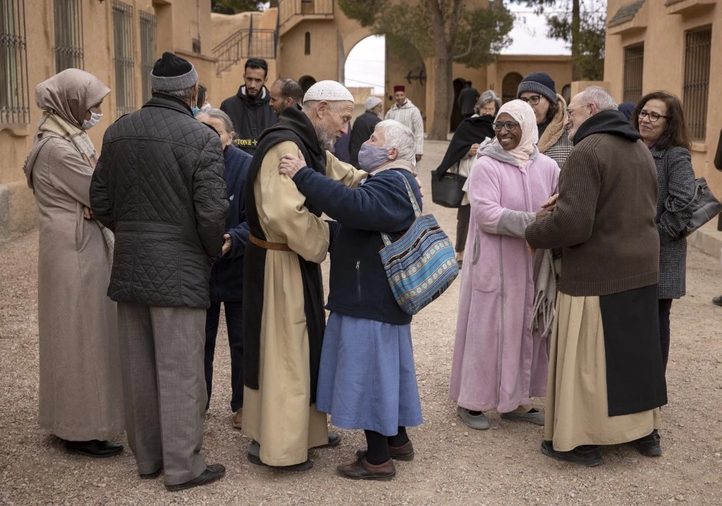 Le dernier moine rescapé du massacre de Tibhirine inhumé dans l'Atlas marocain