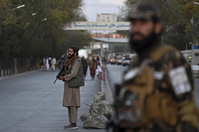 Les talibans remplacent à Bamiyan la statue d'un ex-dirigeant hazara par un Coran
