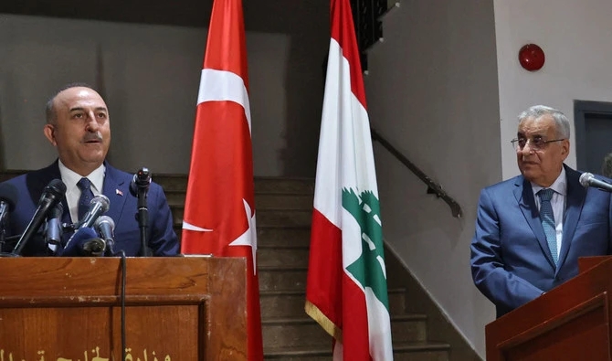 Le retour des réfugiés syriens au cœur des discussions de Cavusoglu au Liban