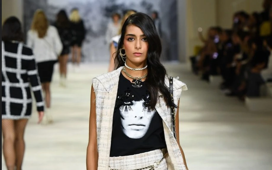 Chanel présente sa collection Croisière 2022 à Dubaï