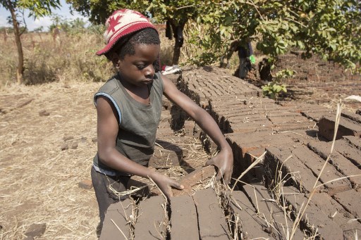 Une action urgente est nécessaire pour lutter contre l’augmentation dramatique du travail des enfants en Afrique