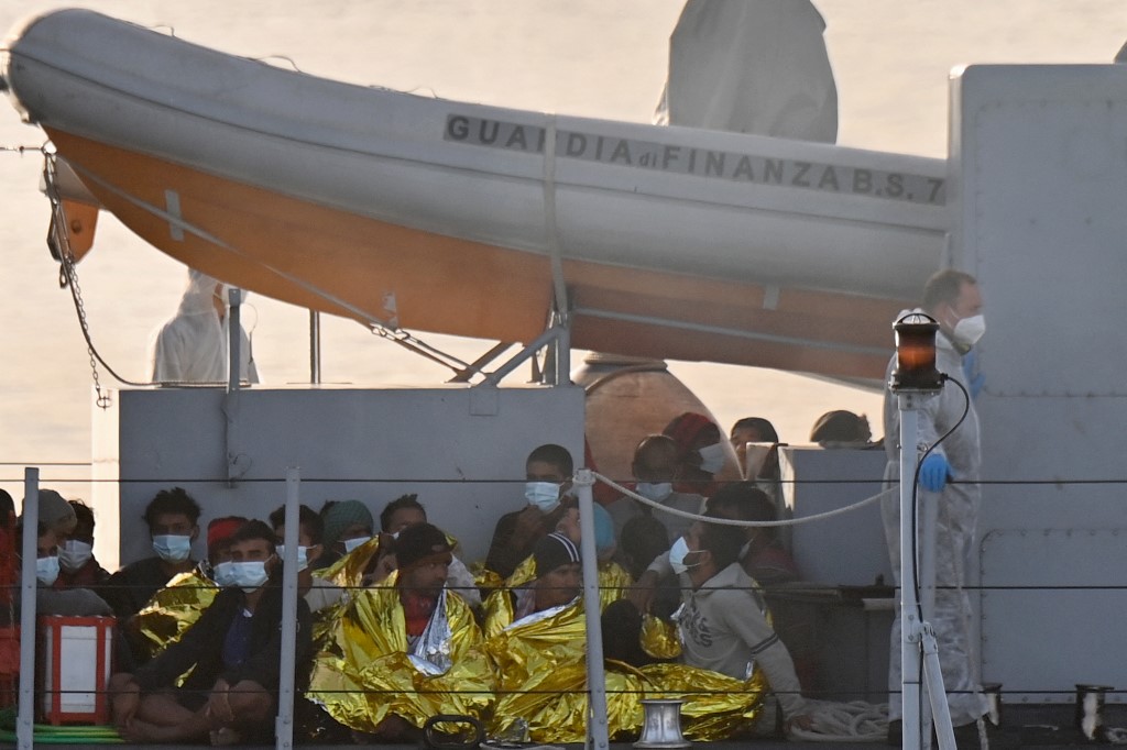 Migrants: un enfant d'un an a traversé seul la Méditerranée, selon les médias italiens