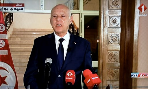 Parler aux Tunisiens