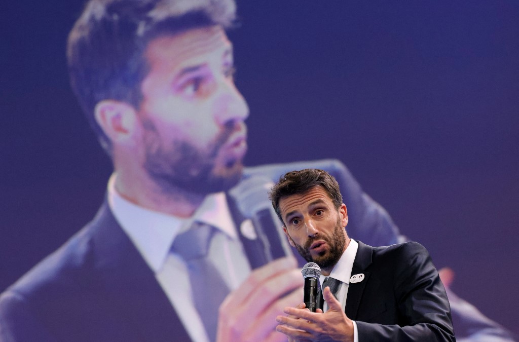 Tony Estanguet, président du comité d'organisation de Paris des Jeux Olympiques et Paralympiques de 2024, prend la parole lors du 103e Congrès des maires et présidents intercommunaux de France à Paris, le 16 novembre 2021 (Photo,AFP)