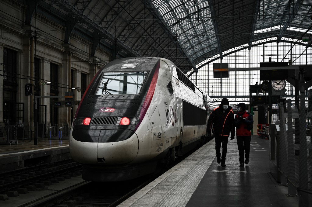 Ce conflit survient dans une semaine criblée d'appels à la grève à la SNCF: sur l'axe TGV Nord, en Normandie, Nouvelle-Aquitaine, Auvergne-Rhône-Alpes, Occitanie, dans les Pays de la Loire... (Photo, AFP)