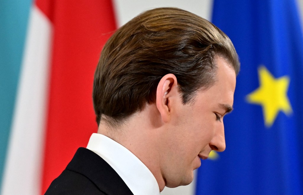 Autriche: Kurz parti, son successeur à la chancellerie prêt à s'effacer aussi