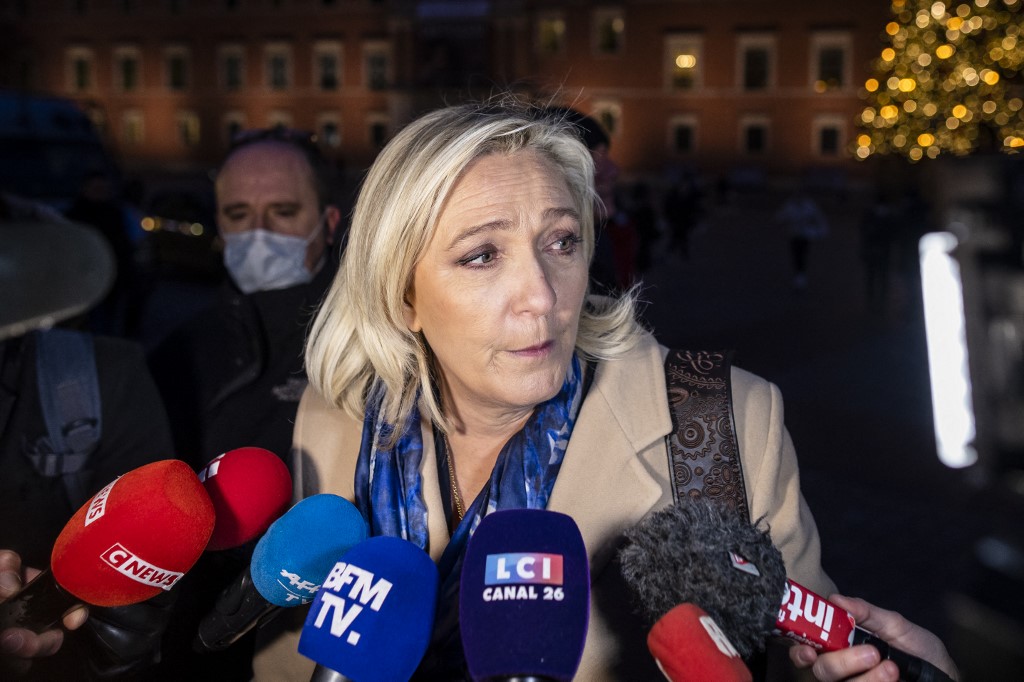 Des leaders de partis souverainistes débattent à Varsovie de leur alliance au sein de l'UE
