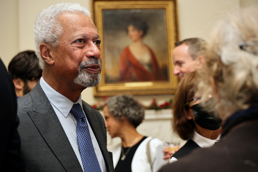 Migrants/Manche: le Nobel de littérature dénonce la réponse inhumaine de Londres et Paris