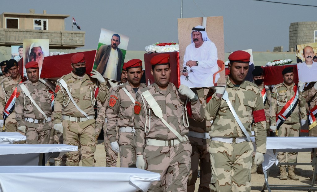 Funérailles en Irak pour 41 yazidis découverts dans une fosse commune