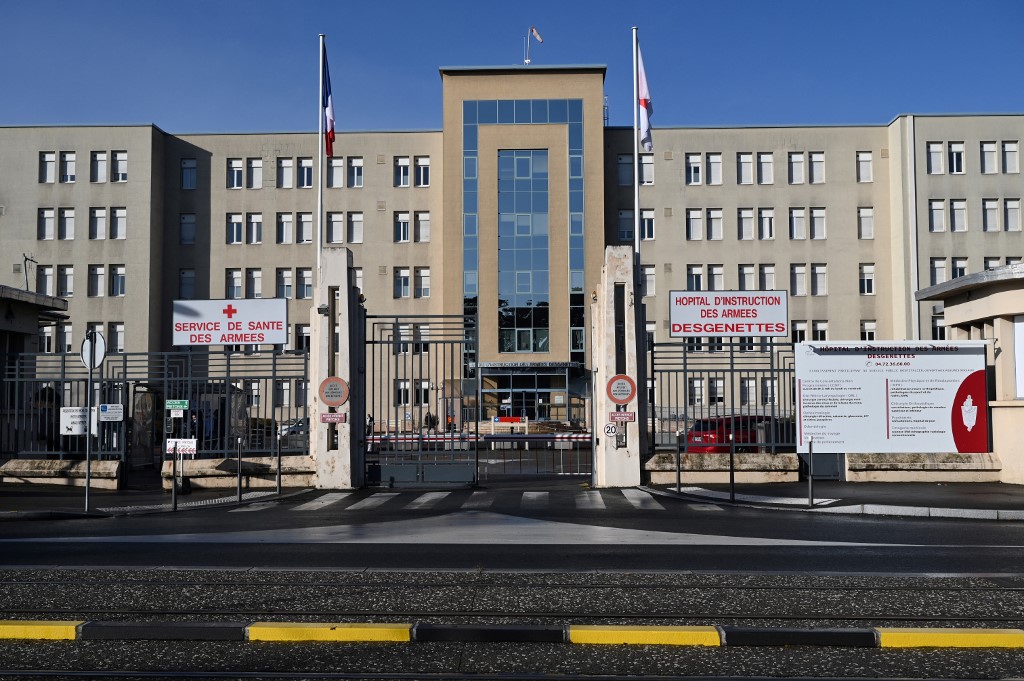 A Lyon, un hôpital militaire entre survie et transition