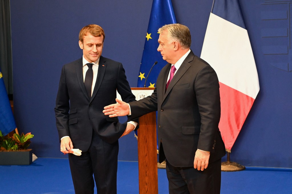 Meilleurs adversaires, Macron et Orban affichent leur alliance sur le nucléaire et la défense
