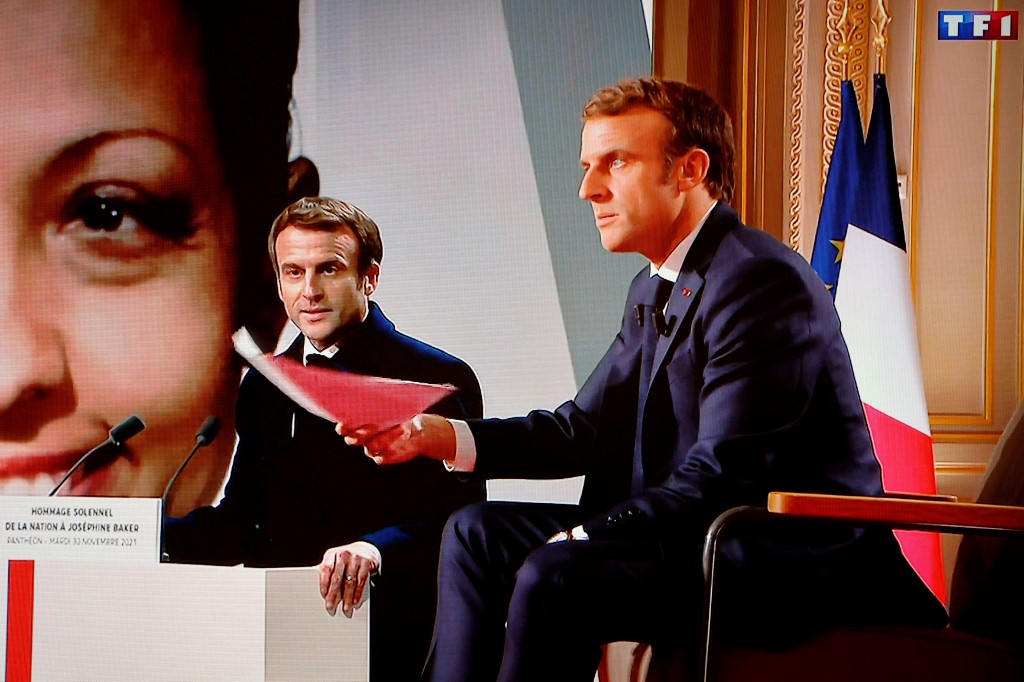 «Où va la France ?» : Macron défend son bilan et n'exclut pas sa candidature