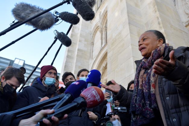Pass vaccinal: Taubira défend la vaccination