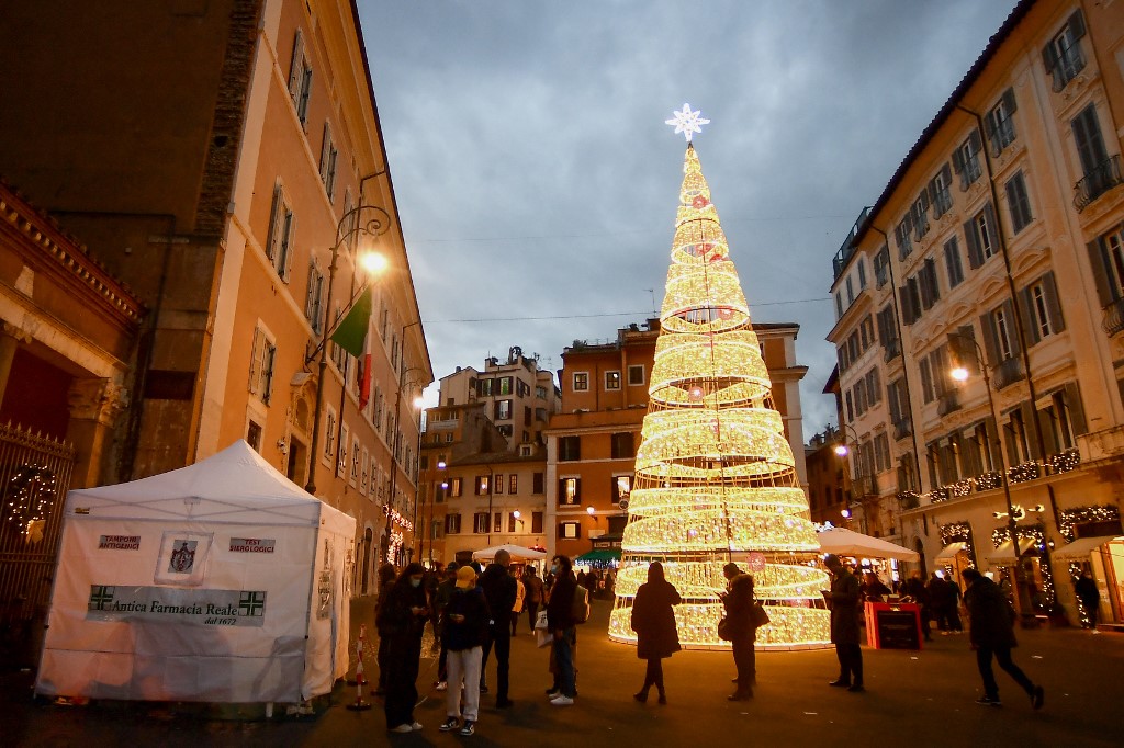 A travers le monde, Noël une nouvelle fois sous l'ombre de la pandémie