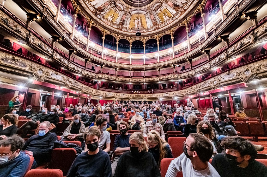 Covid-19: la Belgique revient sur sa décision de fermer les lieux culturels